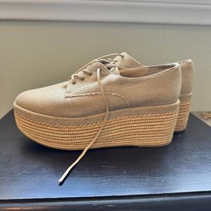 Stuart-weitzman Women's Tan and Cream Oxfords